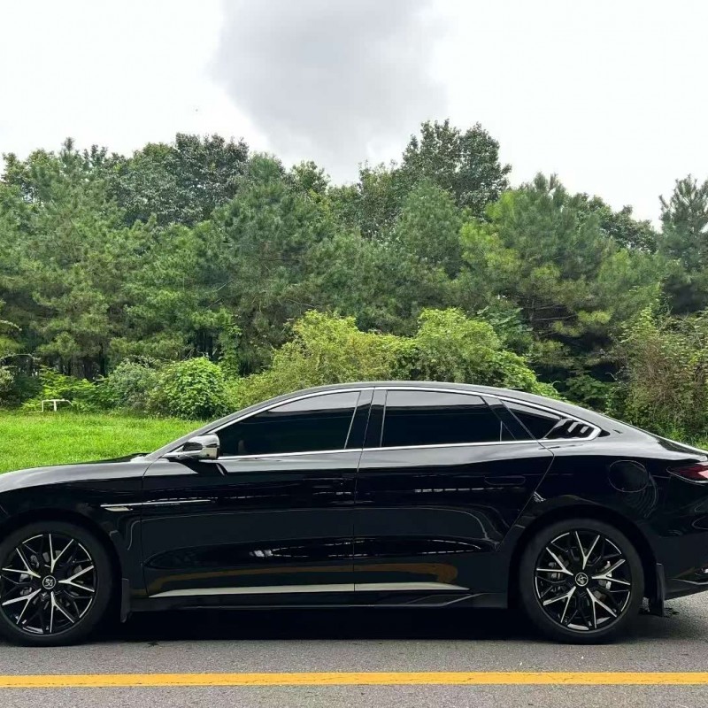 Han 2025 DM-i Intelligent Driving Edition 125KM Premium Edition Han 2025 DM-i Intelligent Driving Edition 125KM Premium Edition