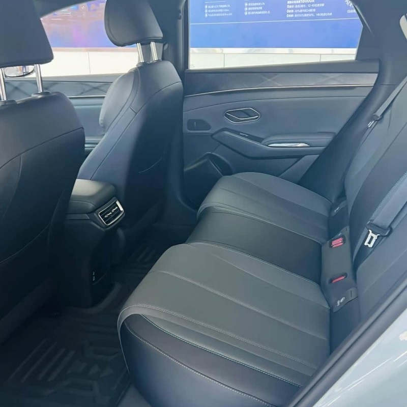 Qin PLUS 2025 DM-i Intelligent Driving Edition 55KM Leading Edition Qin PLUS 2025 DM-i Intelligent Driving Edition 55KM Leading Edition