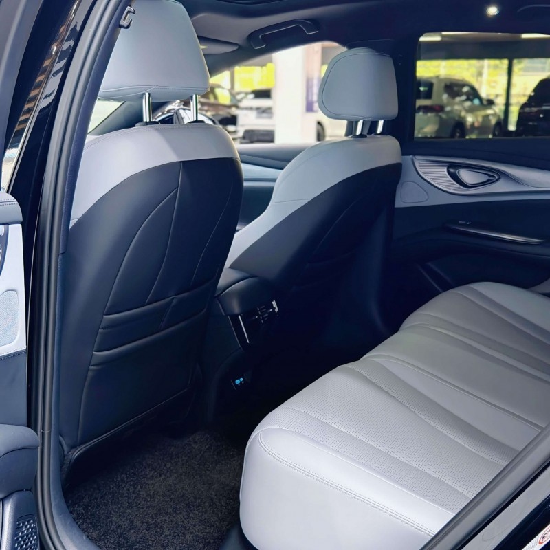 2024 Haima Glory Edition DM-i 1.5L 121km Luxury Model 2024 Haima Glory Edition DM-i 1.5L 121km Luxury Model