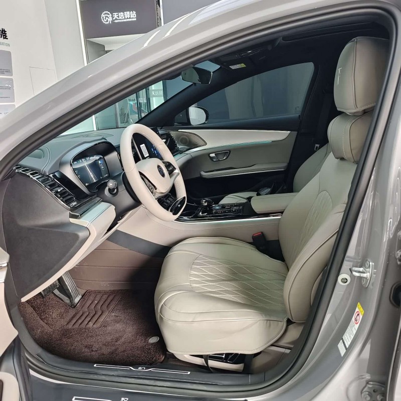 Han 2025 DM-i 125KM Elite Edition Han 2025 DM-i 125KM Elite Edition