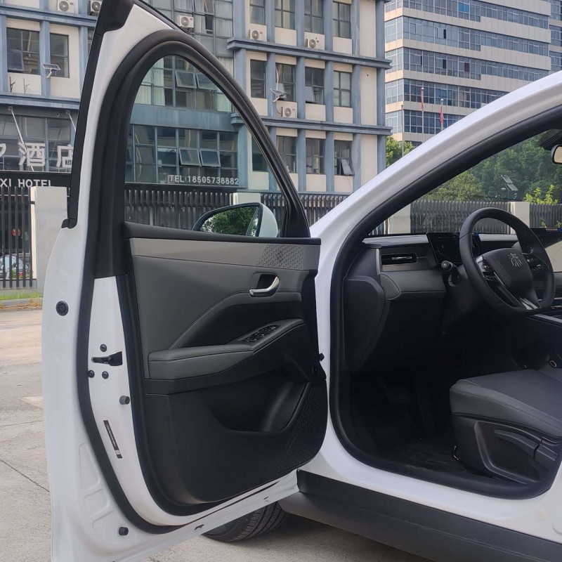 Qin PLUS 2025 DM-i Intelligent Driving Edition 55KM Leading Edition Qin PLUS 2025 DM-i Intelligent Driving Edition 55KM Leading Edition
