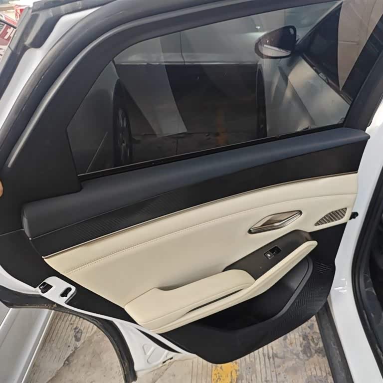 Qin L 2024 DM-i 120KM Beyond Edition Qin L 2024 DM-i 120KM Beyond Edition