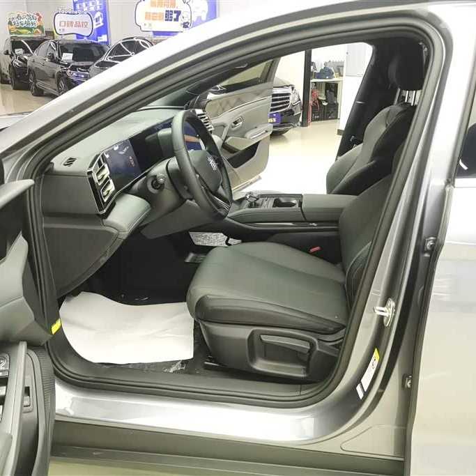 Qin L 2024 DM-i 80KM Leading Edition Qin L 2024 DM-i 80KM Leading Edition
