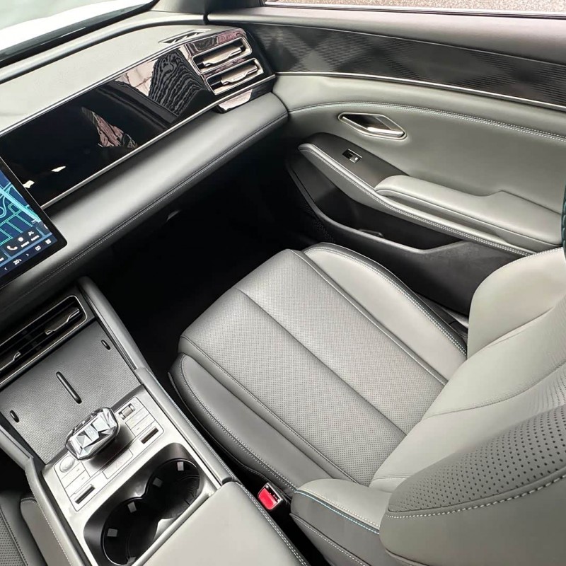 Qin L 2025 DM-i Intelligent Driving Edition 120KM Leading Model Qin L 2025 DM-i Intelligent Driving Edition 120KM Leading Model