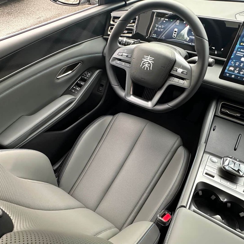 Qin L 2025 DM-i Intelligent Driving Edition 120KM Leading Model Qin L 2025 DM-i Intelligent Driving Edition 120KM Leading Model