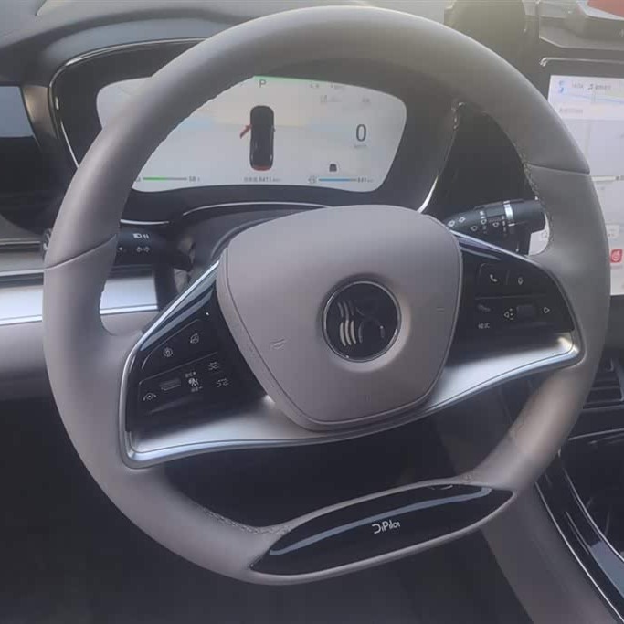 Han 2024 DM-i Honor Edition 121KM Premium Edition Han 2024 DM-i Honor Edition 121KM Premium Edition