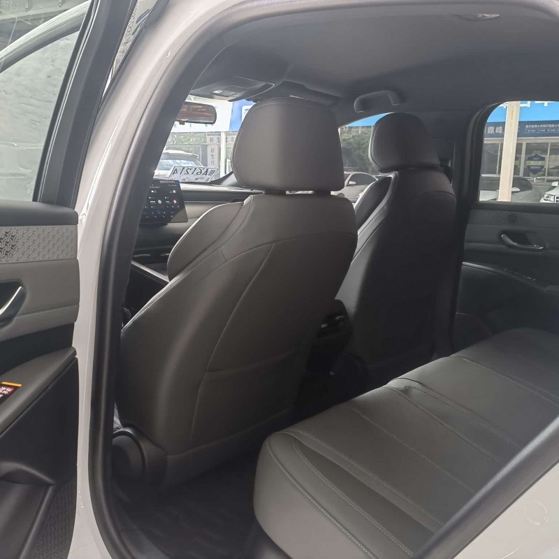 Qin PLUS 2025 DM-i Intelligent Driving Edition 55KM Leading Edition Qin PLUS 2025 DM-i Intelligent Driving Edition 55KM Leading Edition